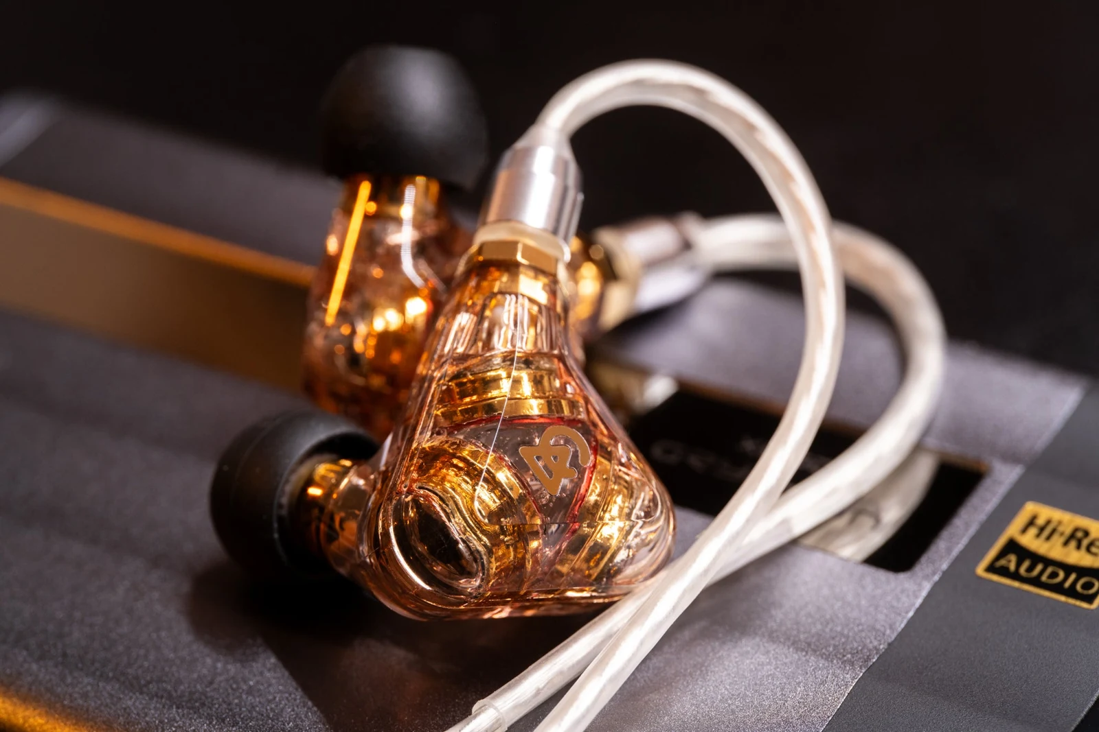 Campfire Audio Trifecta Amber Radiance