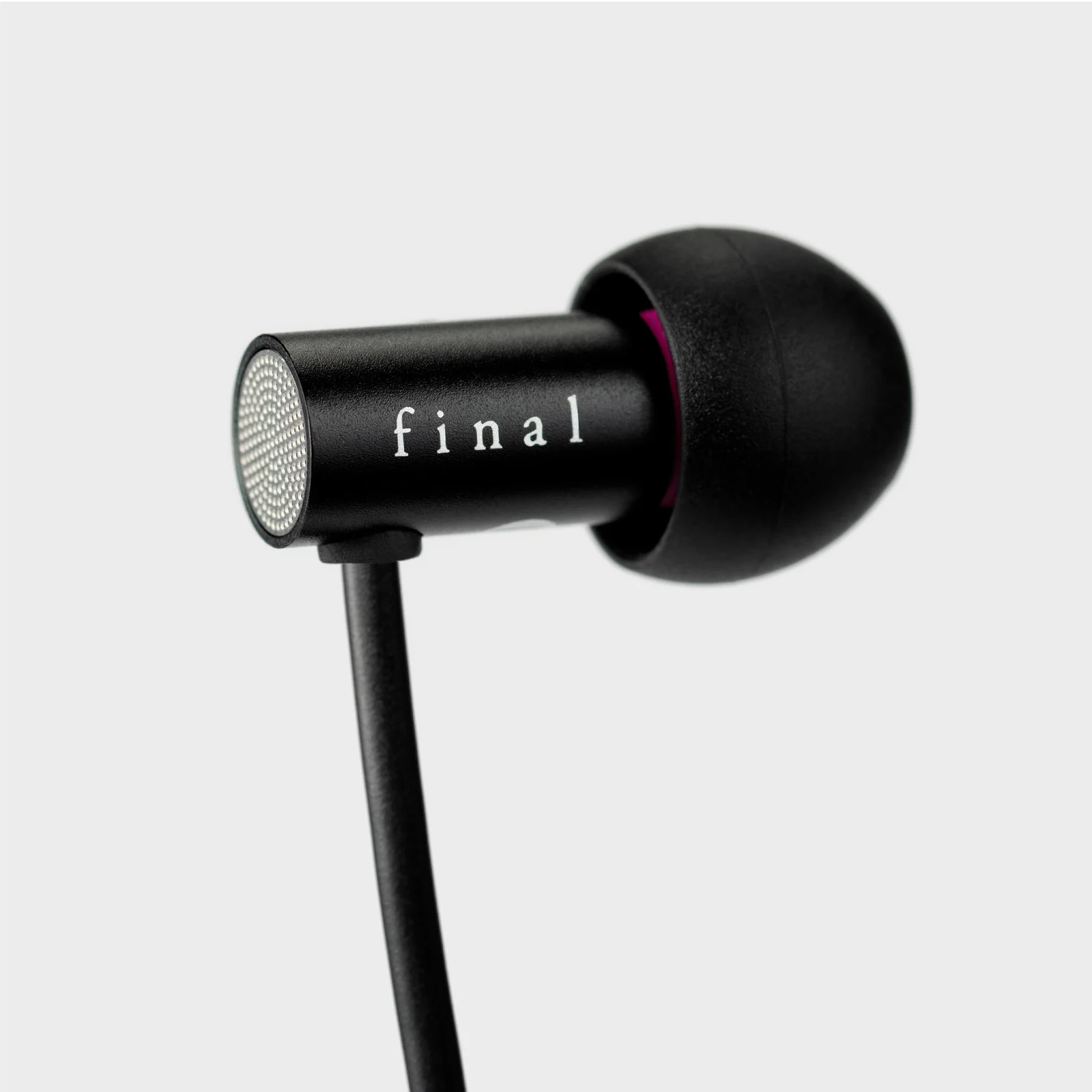 Final Audio E2000/E2000C