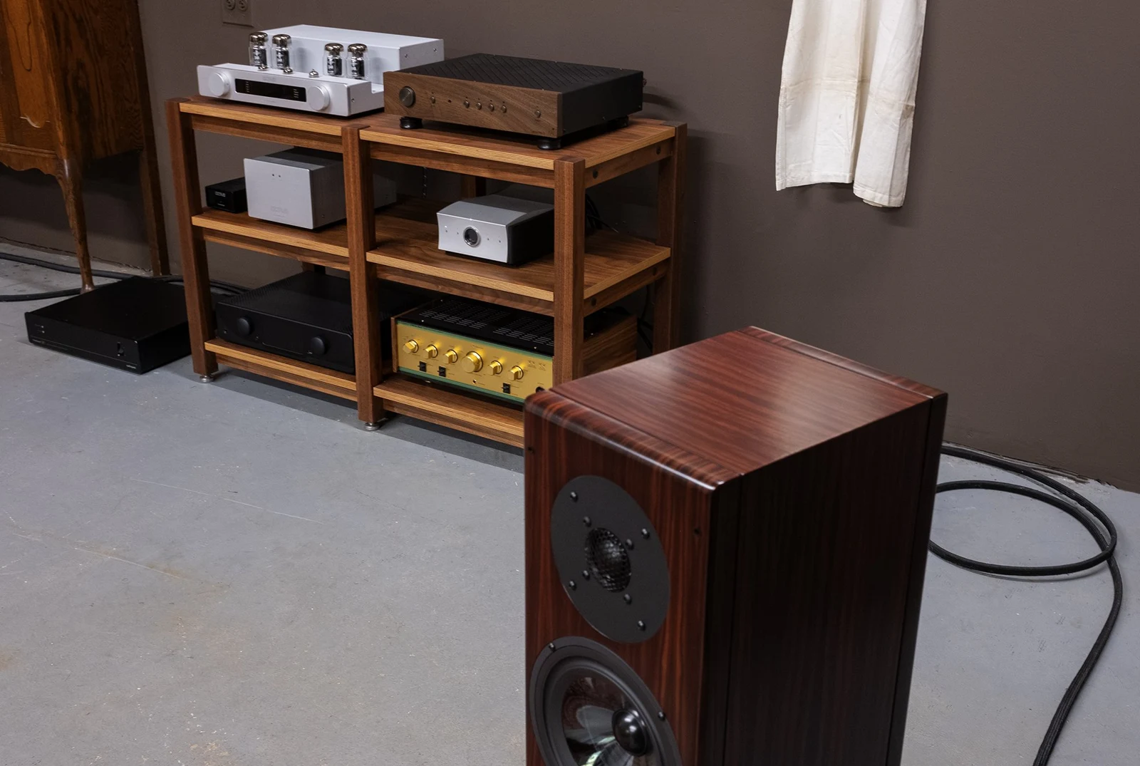 Fern & Roby Amp No. 2