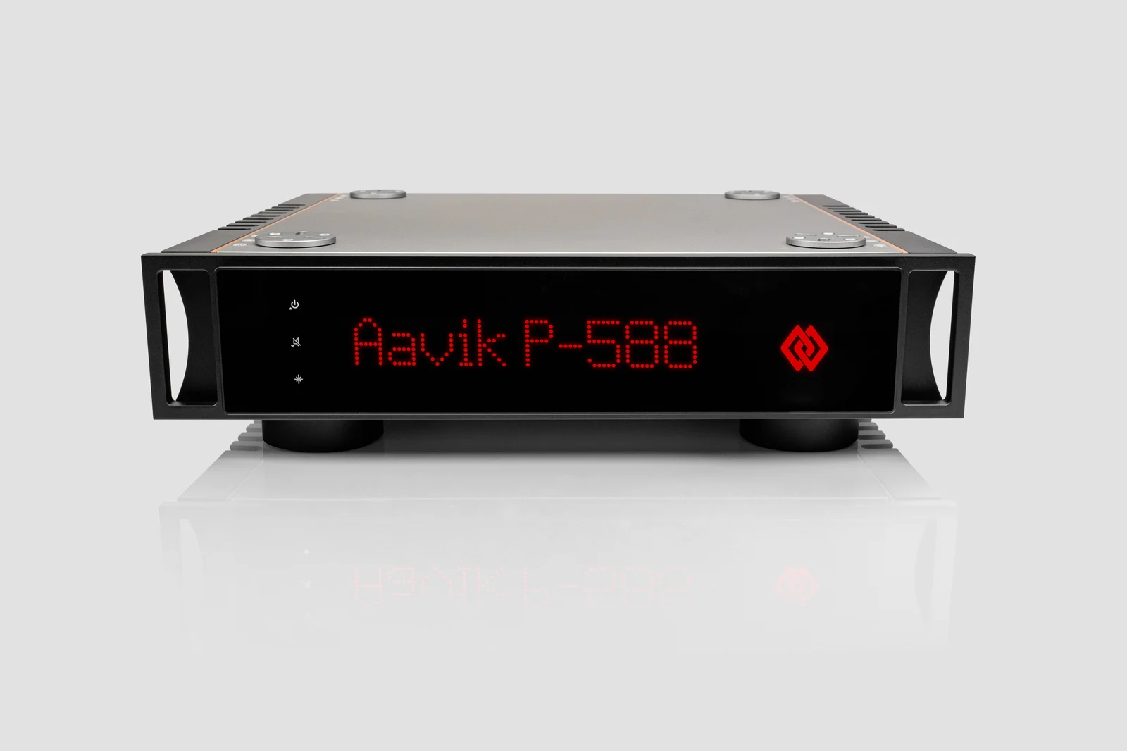 Aavik P-588