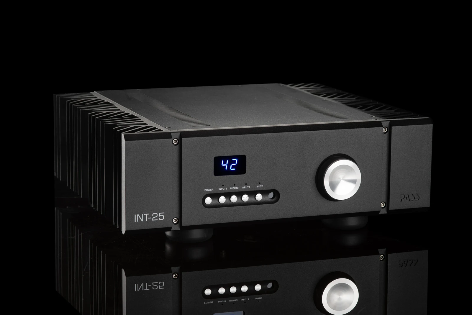 Pass Labs INT-25