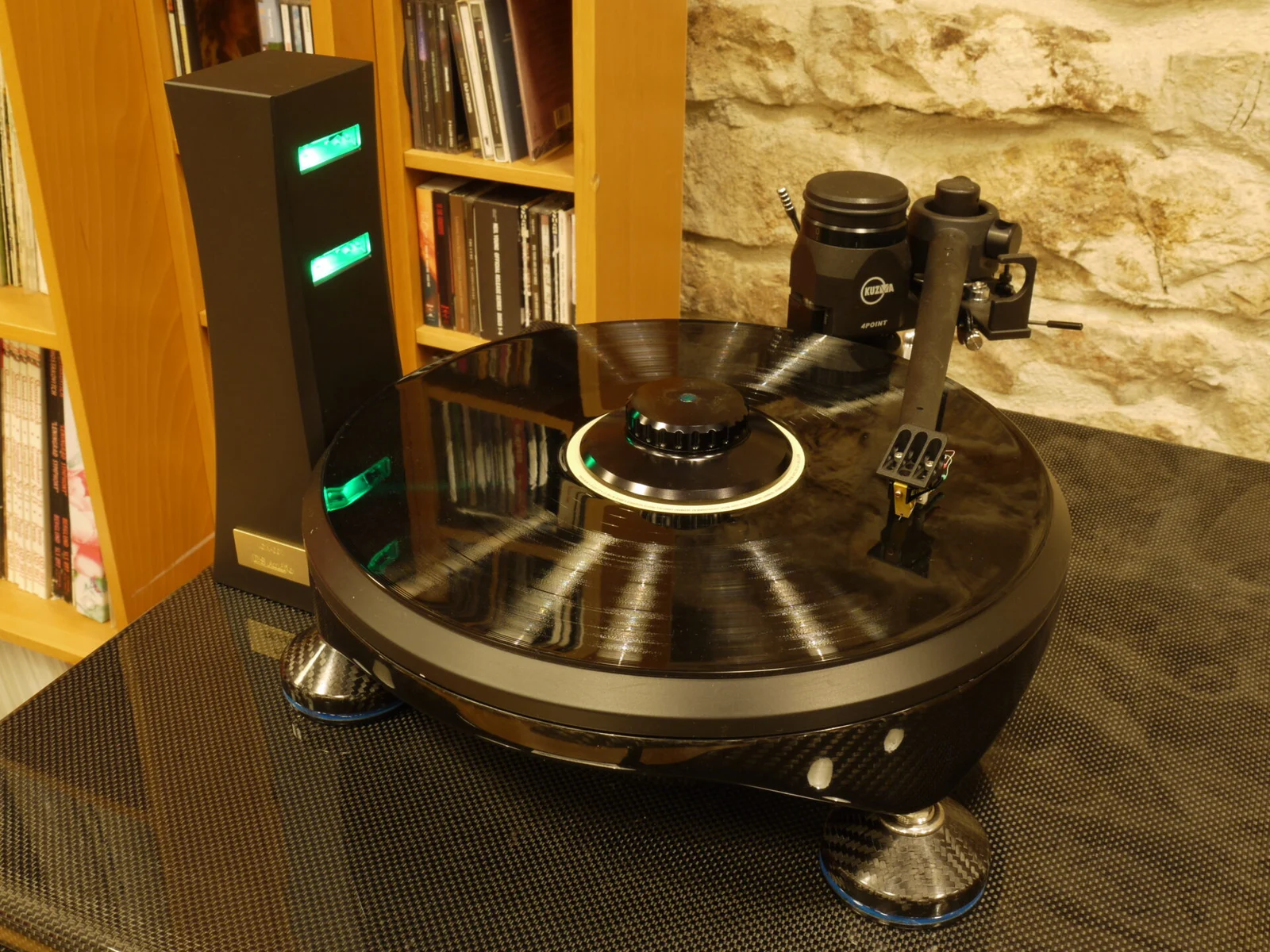 DS Audio Vinyl Ionizer-001