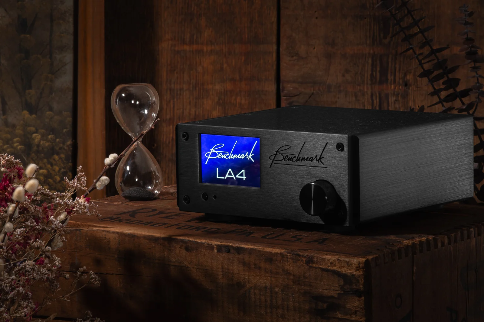 Benchmark Media Systems LA4