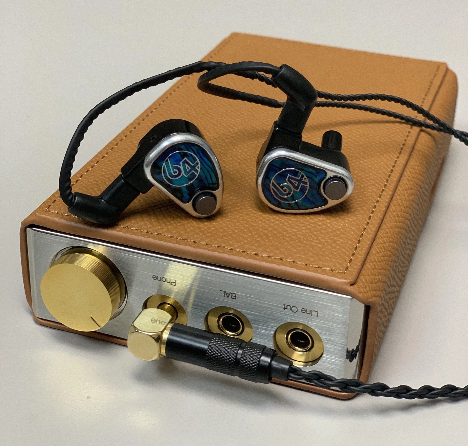 64 Audio Nio
