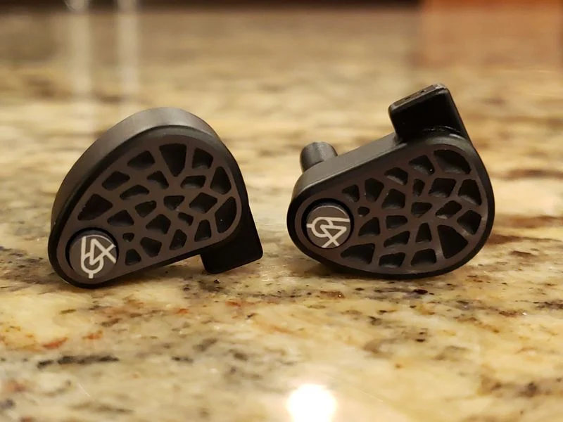 64 Audio U18s