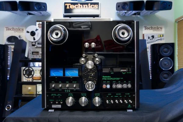 J-Corder Technics RS-1500 McIntosh-Style